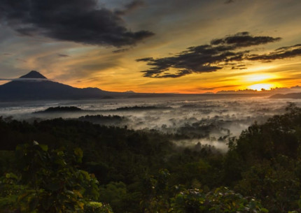 Sunrise, Borobudur, Merapi Jeep & Prambanan