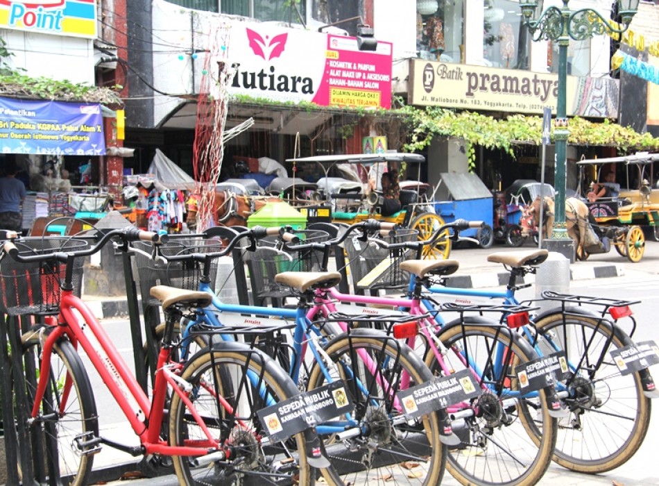 Yogyakarta City Sightseeing on Morning Trip