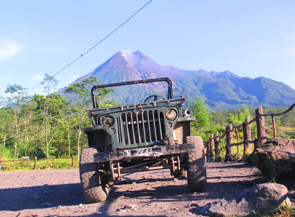 Borobudur Temple, Merapi Jeep & Prambanan Temple