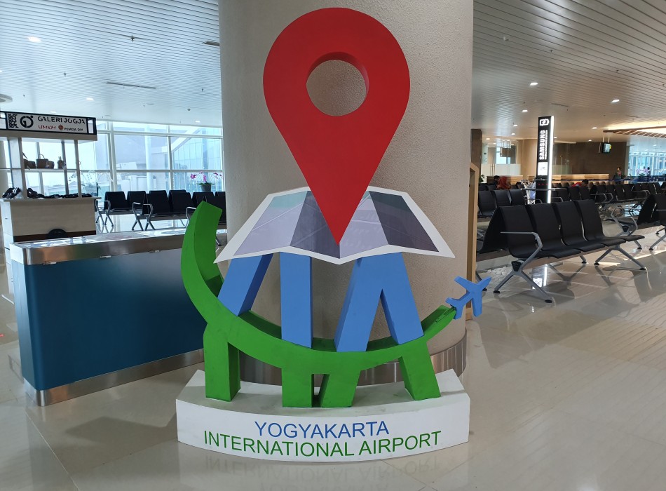 Taxi service to Borobudur from airport