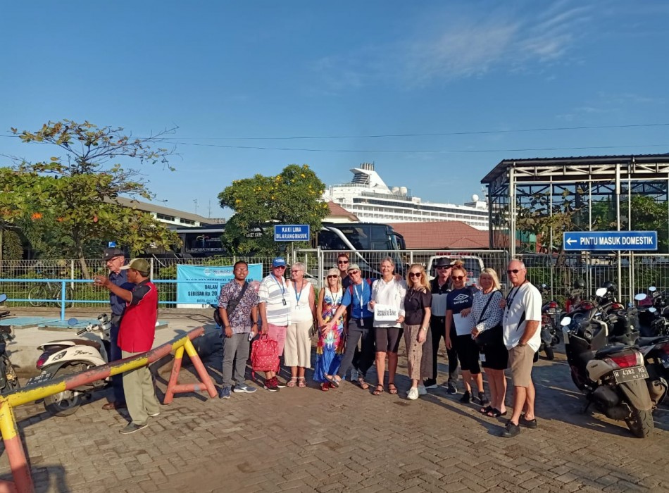 Semarang Port to Borobudur temple