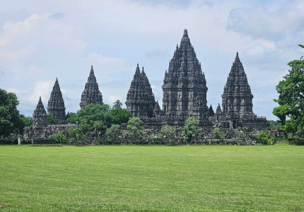 Shared Trip : Prambanan Afternoon Leave at 02.30pm