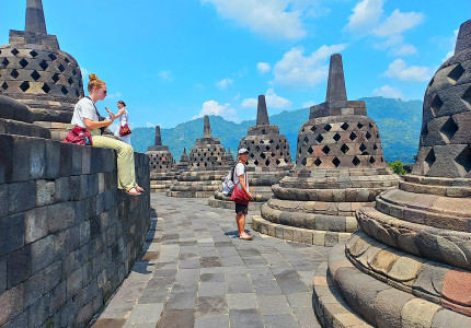 Borobudur Half Day Tour