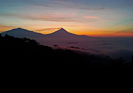 Sunrise, Borobudur & Merapi Jeep
